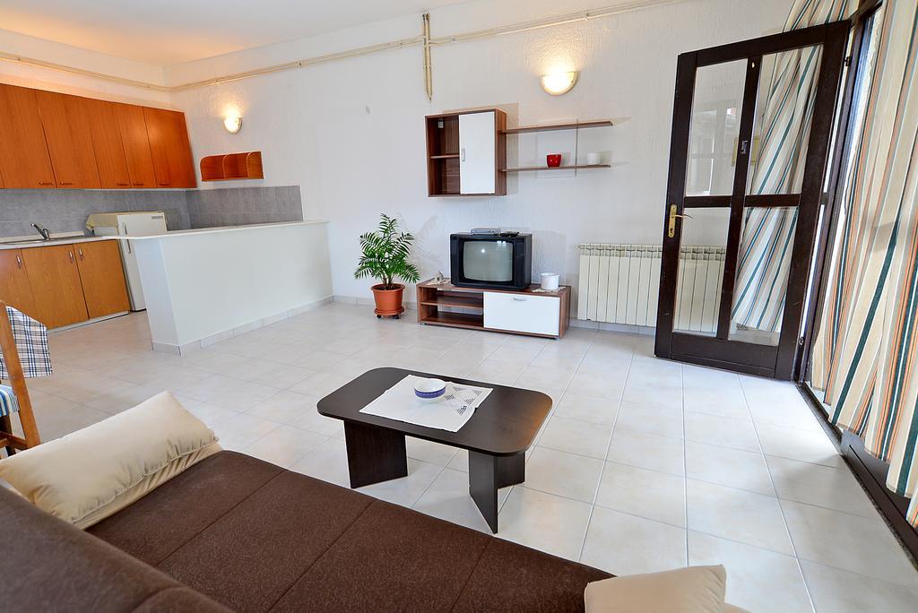 Apartments Elsa 534 Stinjan Luaran gambar