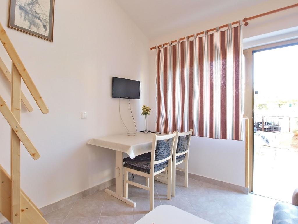 Apartments Elsa 534 Stinjan Luaran gambar