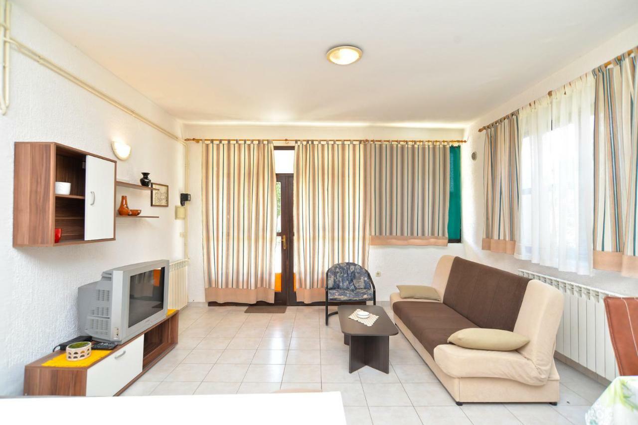Apartments Elsa 534 Stinjan Luaran gambar